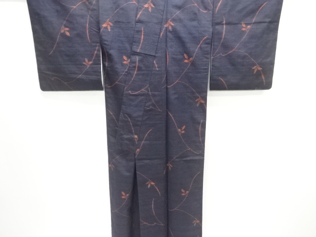  枝葉模様織出し手織り紬着物